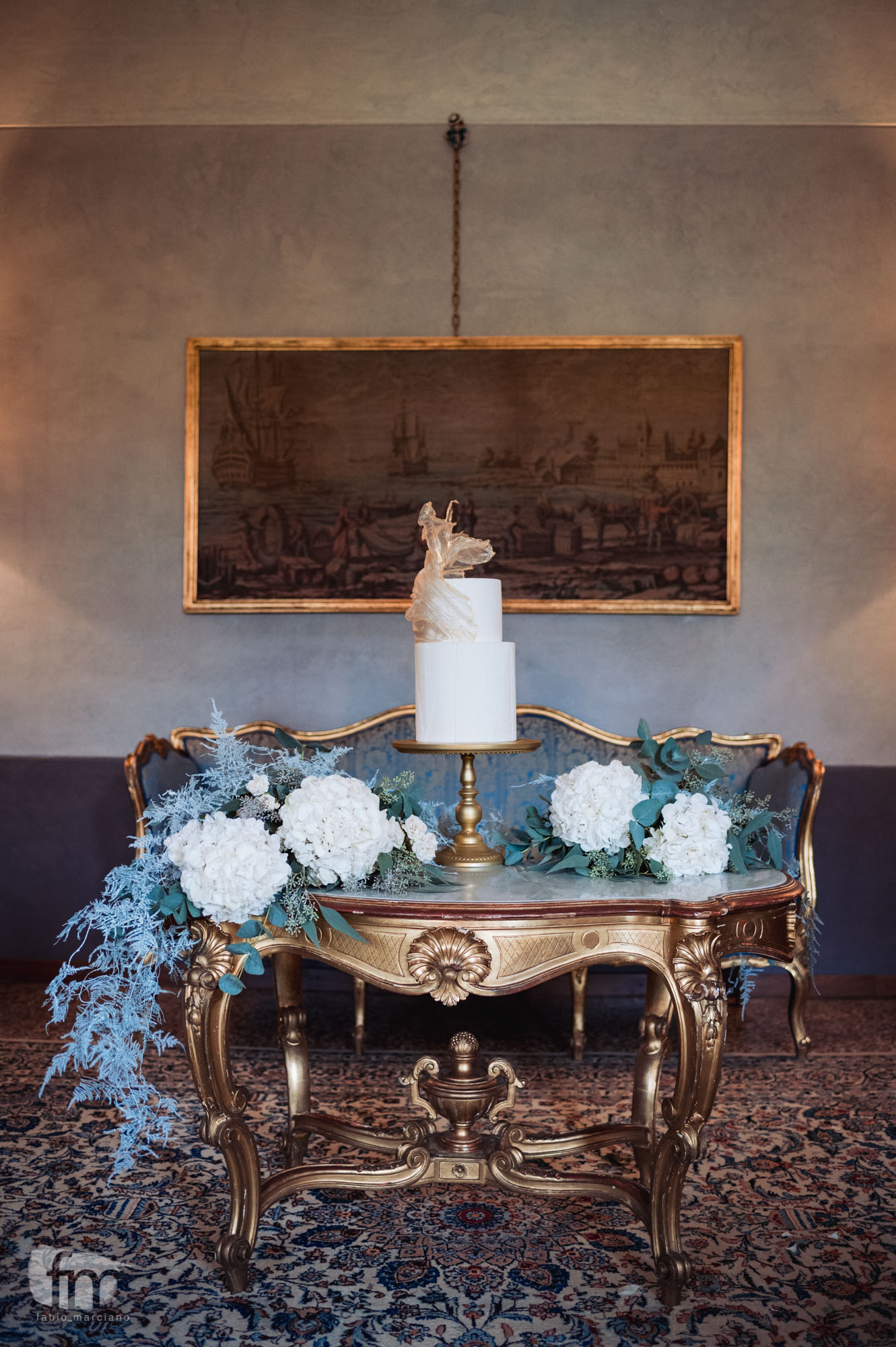 elegant wedding in villa stationery cake